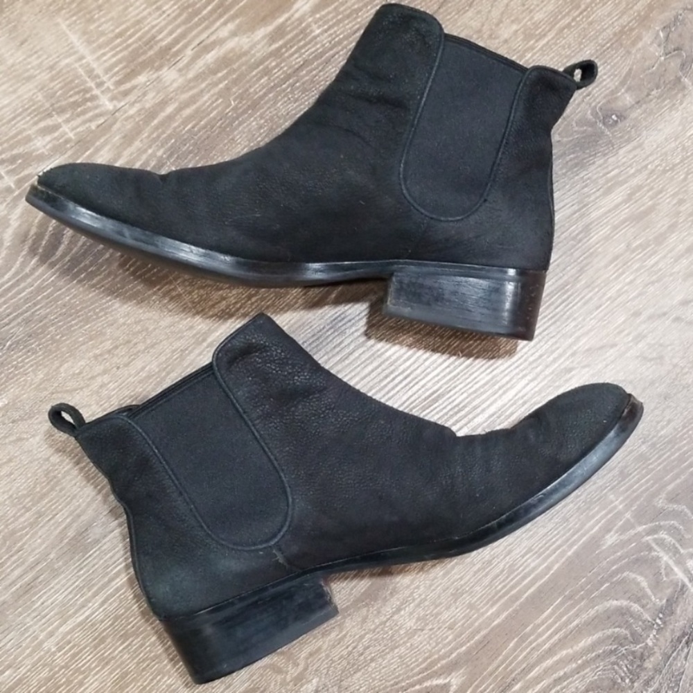 Cole Haan Mara Chelsea boots suede size 9